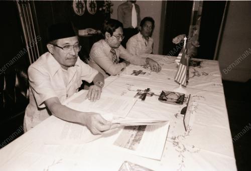 PELANCARAN BUKU