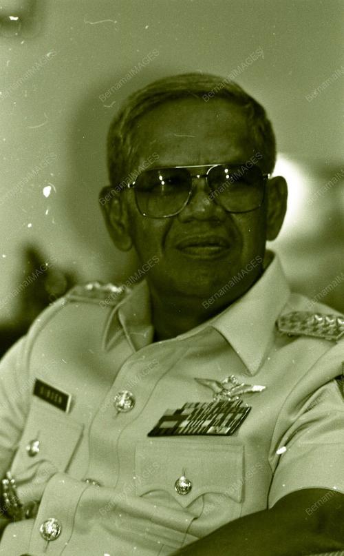 01_130690_TENTERA_UDARA