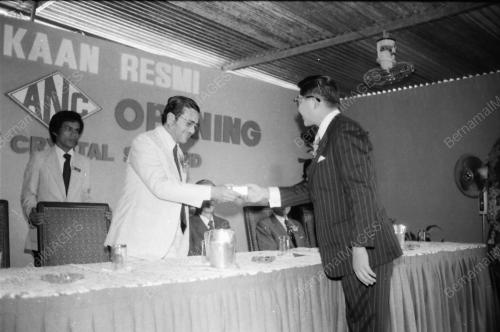 MAHATHIR OFFICIATES NDK SDN BHD