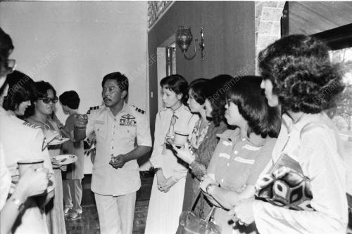 MESYUARAT AGONG PERNIAGAAN DAN PERUSAHAAN