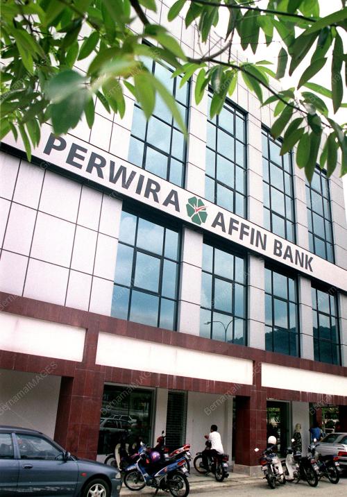 02_08_2000_PERWIRA_AFFIN_12012016