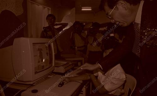 02_260690_TRADEFAIR