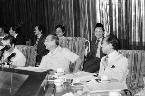 Datuk Hussein Onn menemui ahli-ahli NJC