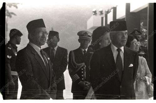 KING WELCOMES PRESIDENT ZIMBABWE