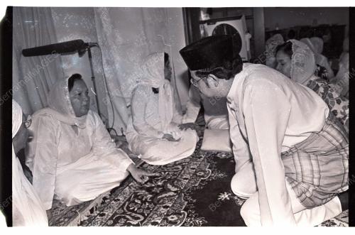 ALLAHYARHAM TUN HUSSEIN ONN
