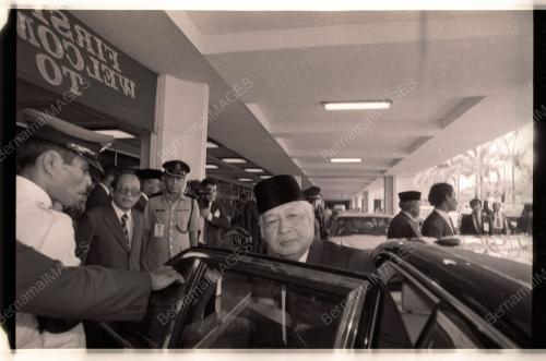PRESIDEN SUHARTO