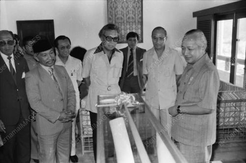 PM&SUHARTO
