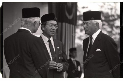 AGONG GREETS YUGOSLAVIA