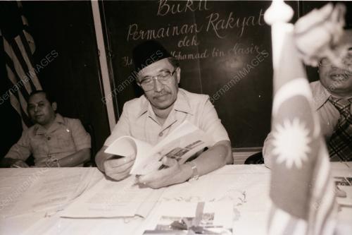 PELANCARAN BUKU