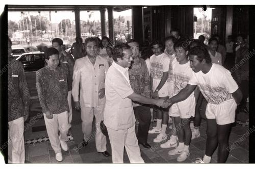 DR M MEMPENGERUSIKAN MESYUARAT KABINET