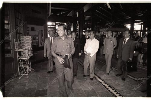 DR M MEMPENGERUSIKAN MESYUARAT KABINET DI LANGKAWI