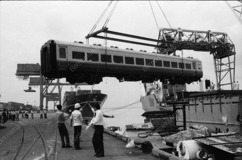 KTM RECEIVES COACHES