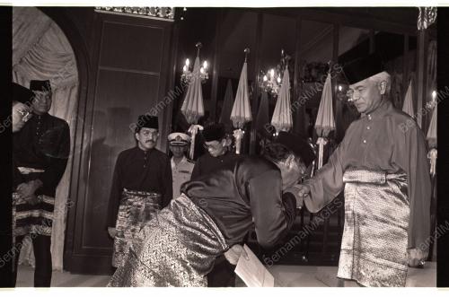 04_180490_AGONGSAMPAISURATWATIKAH