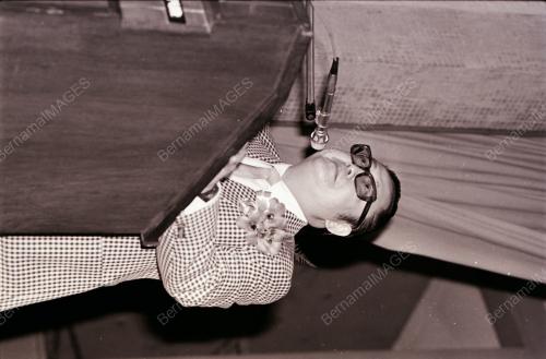 04_22111980_SIJIL_GURU