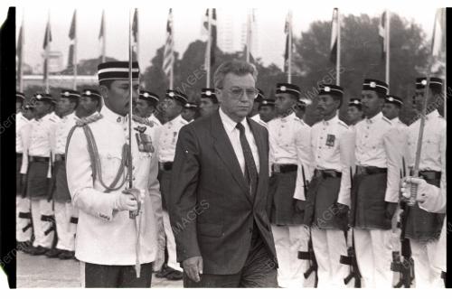 AGONG GREETS YUGOSLAVIA
