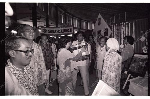 HARI BELIA