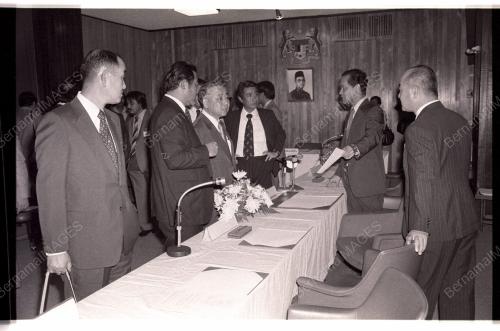 MAHATHIR