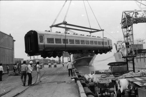 KTM RECEIVES COACHES