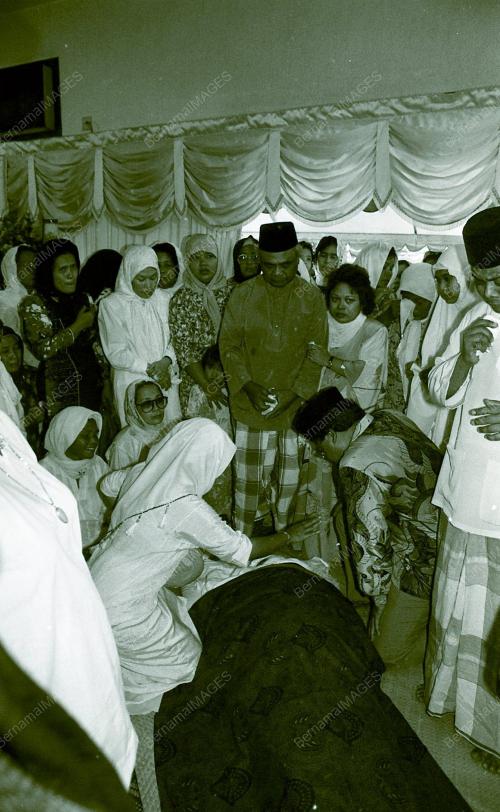 05_250690_KARTINI_GHAFAR