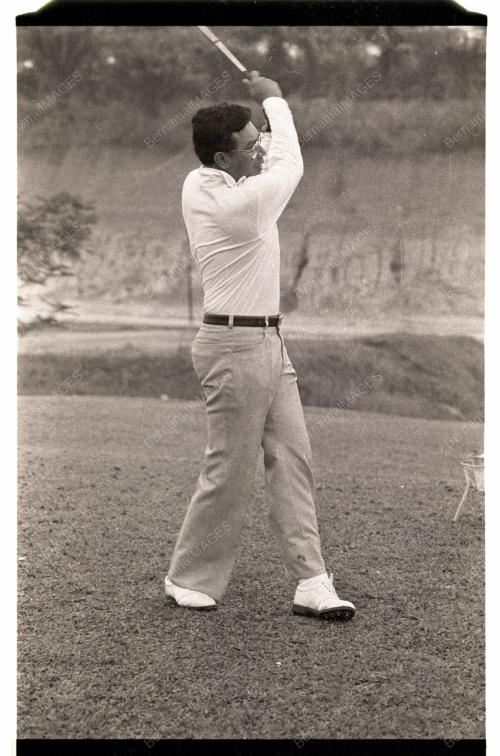 GHAFAR BABA HADIRI PERTANDINGAN GOLF