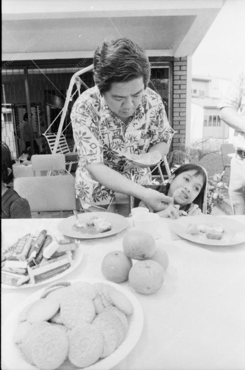 NEO YEE PAN BERSAMA KANAK-KANAK