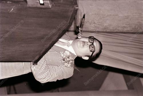 06_22111980_SIJIL_GURU
