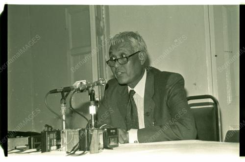 PRESS CONFERENCE DATUK NIK AHMAD KAMIL