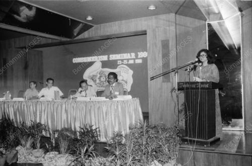 SEMINAR KONSUMER