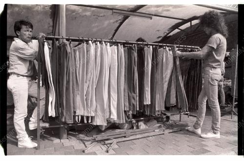 BUTIK TERBUKA DI CHOW KIT