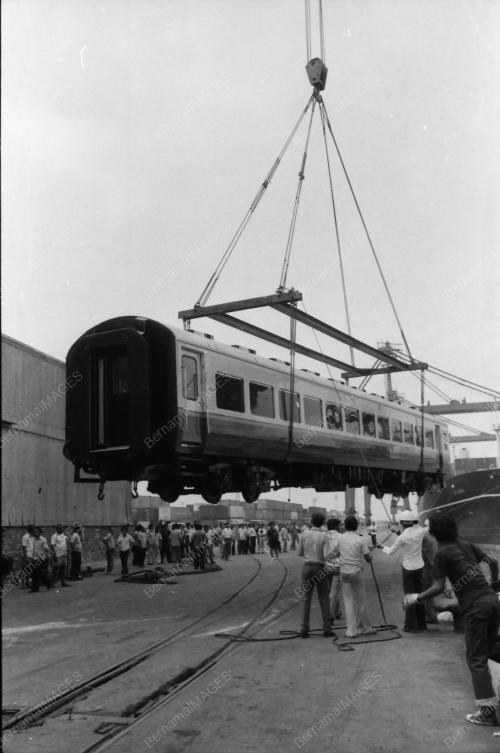 KTM RECEIVES COACHES