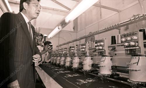 08_260690_TRADEFAIR