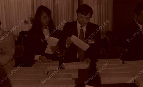 08_280690_PEMEGANG_SAHAM