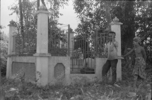 PATUNG EMAS