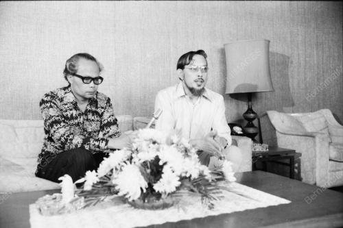 PM MEETS MBJ COMPUTER CENTRE