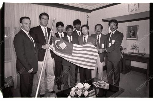 GHAFAR BABA HANDS OVER MALAYSIAN FLAG