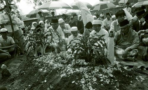 09_250690_KARTINI_GHAFAR