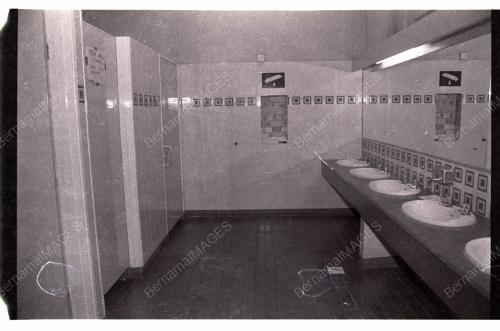 TINJAUAN KEDAI BEBAS CUKAI 1990