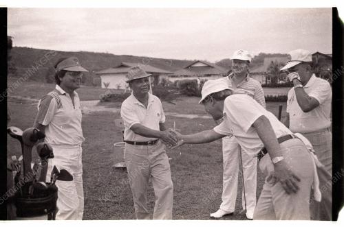 GHAFAR BABA HADIRI PERTANDINGAN GOLF