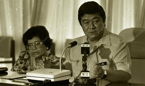 LING LEONG SIK BERJUMPA DENGAN PERSATUAN PEMANDU LORI