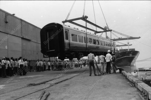 KTM RECEIVES COACHES