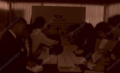 10_280690_PEMEGANG_SAHAM