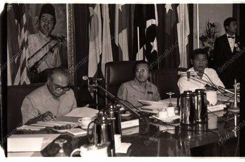 PM Rasmi Kompleks Taman Selera Tanjung
