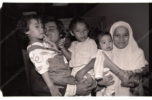 Mokhtar Che Ali selamat pulang dari Romania