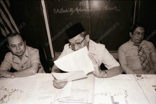 PELANCARAN BUKU