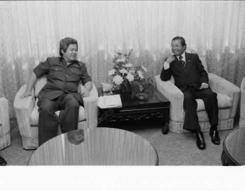 INDONESIAN MINISTER CALLS ON NEO YEE PAN