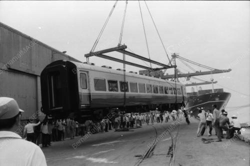 KTM RECEIVES COACHES
