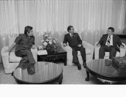 INDONESIAN MINISTER CALLS ON NEO YEE PAN