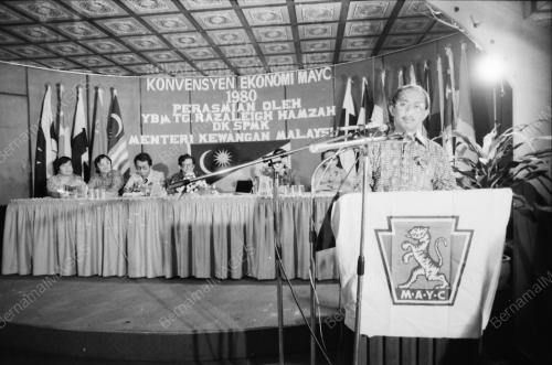 KONVENSYEN EKONOMI