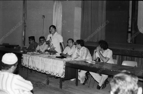 MESYUARAT AGONG PERNIAGAAN DAN PERUSAHAAN