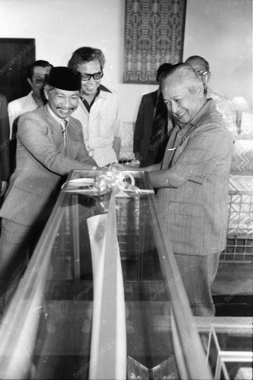 PM&SUHARTO